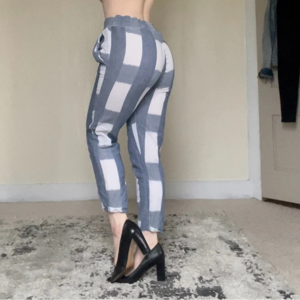 Current/Elliott Blue and White Ankle Cropped Pants - Picture 5 of 9